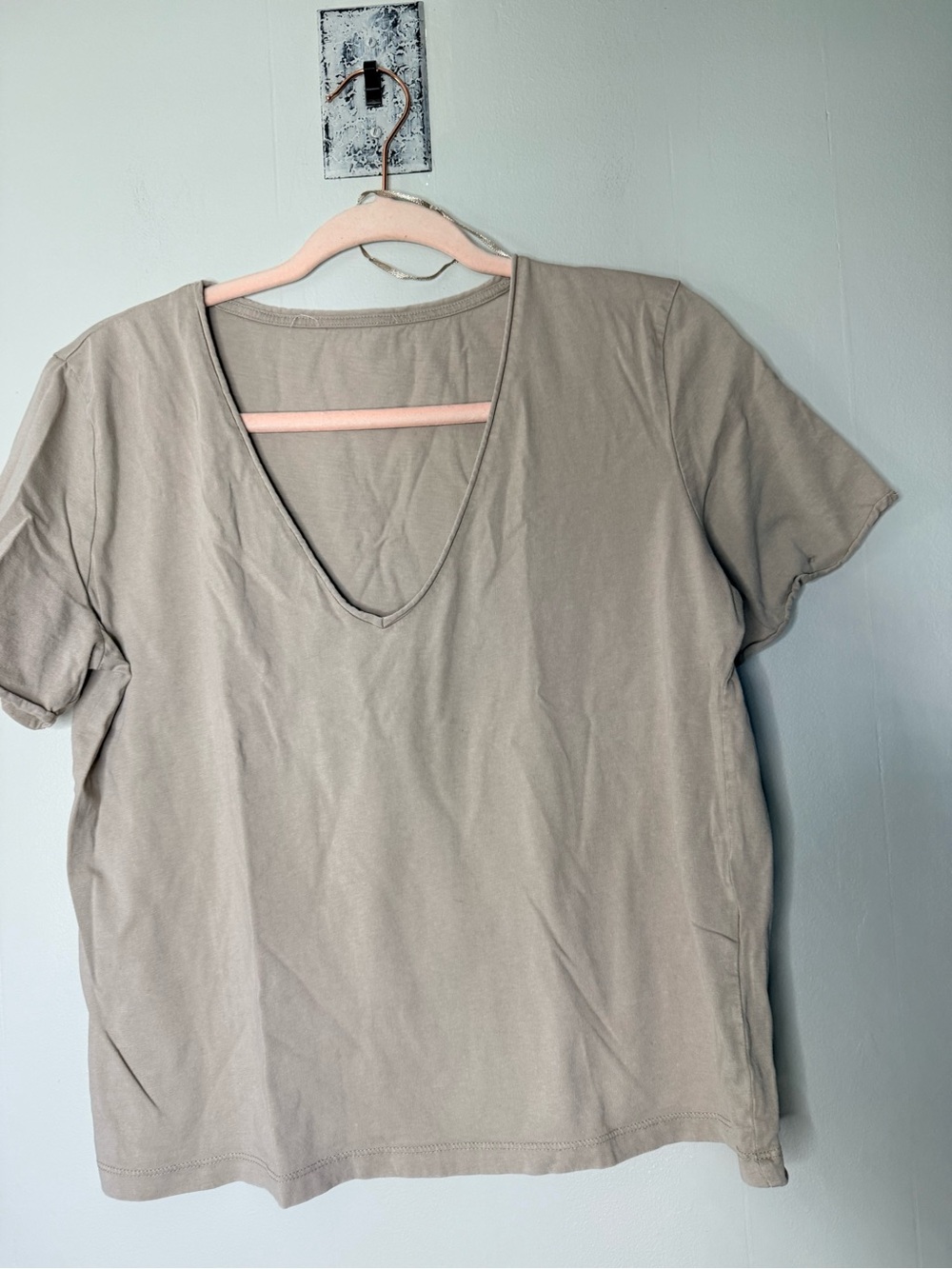 Women's V-Neck Short Sleeve Top - Taupe